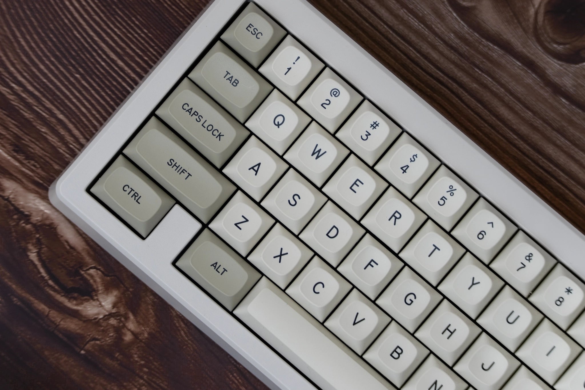 GMK MTNU Classic Beige – Omnitype®